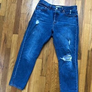 Levi’s Wedgie fit jeans